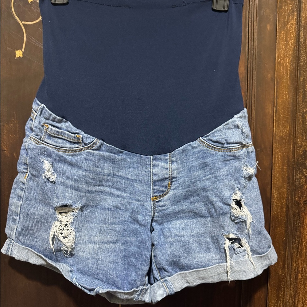 Trendy Distressed Light Blue Denim Shorts